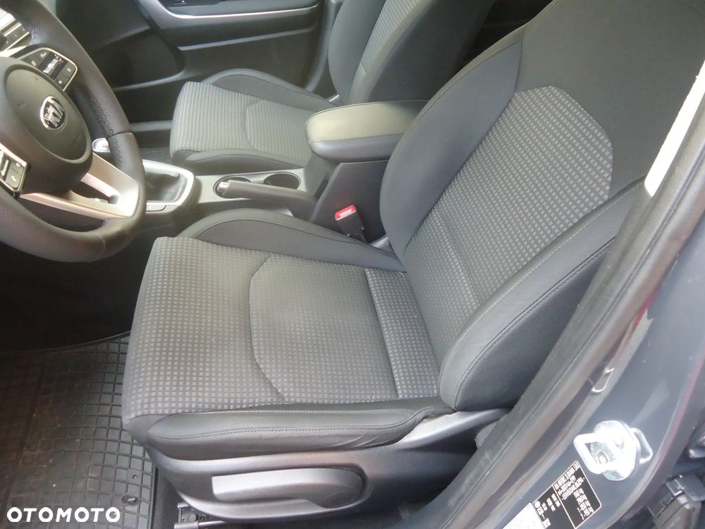 Kia Ceed 1.4 M - 10