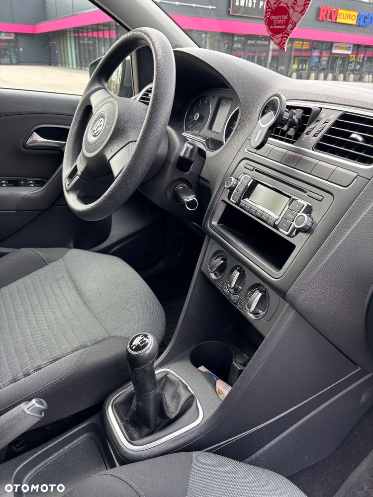 Volkswagen Polo 1.4 16V Comfortline - 8