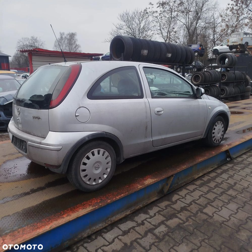 Opel Corsa C na części . - 8