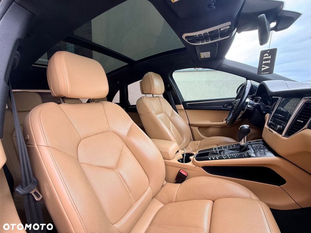 Porsche Macan PDK - 32