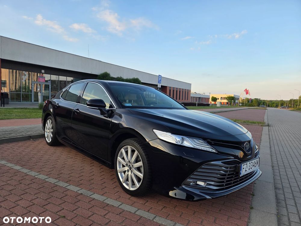 Toyota Camry 2.5 Hybrid Executive CVT - 8
