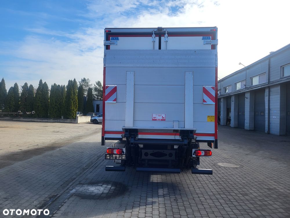 Mercedes-Benz **Mercedes Atego 1524 Chłodnia + Winda Euro 6 2018 / 240 tys. km / 15 EP / Pneumatyka / Tempomat** - 26