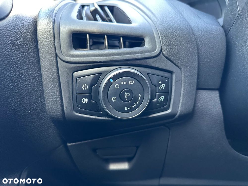 Ford Focus 1.6 SYNC Edition - 15