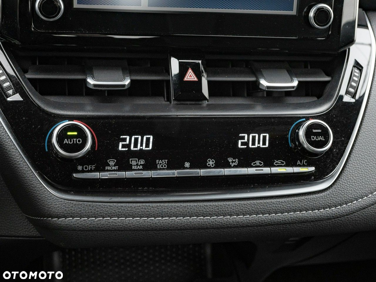 Toyota Corolla 1.8 Hybrid GPF Comfort - 20