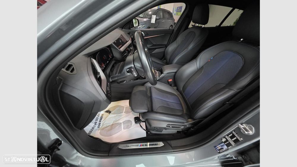 BMW 116 d Pack Desportivo M Auto - 11