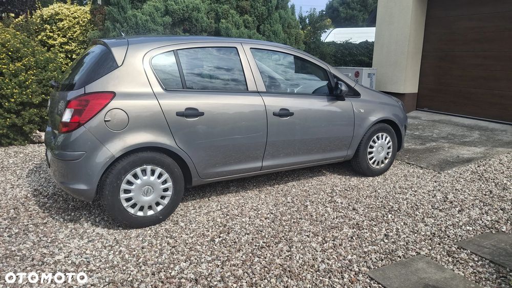 Opel Corsa 1.2 16V Edition / Active - 7