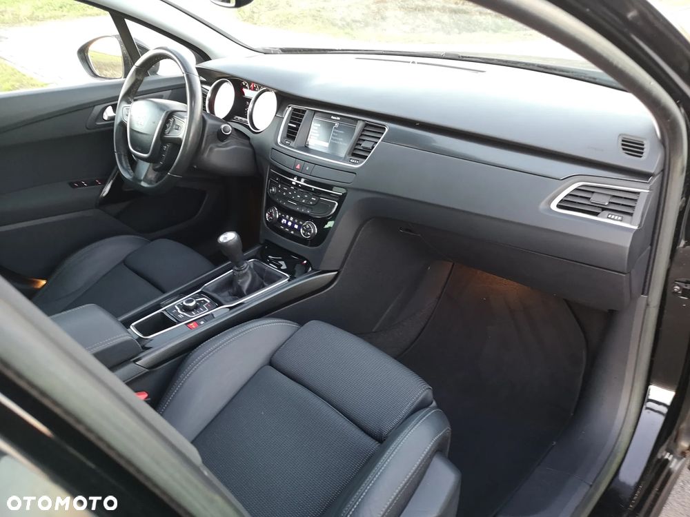 Peugeot 508 1.6 T Allure - 35