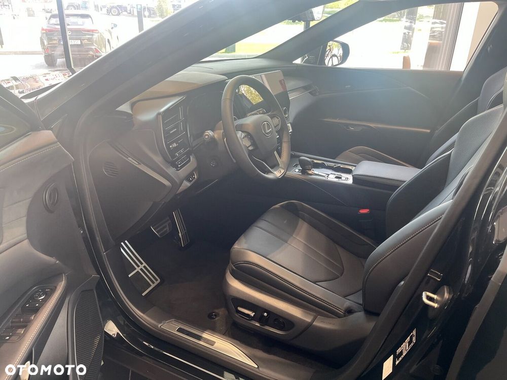 Lexus RX - 7