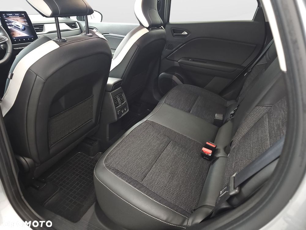 Renault Captur 1.3 TCe mHEV Techno EDC - 28