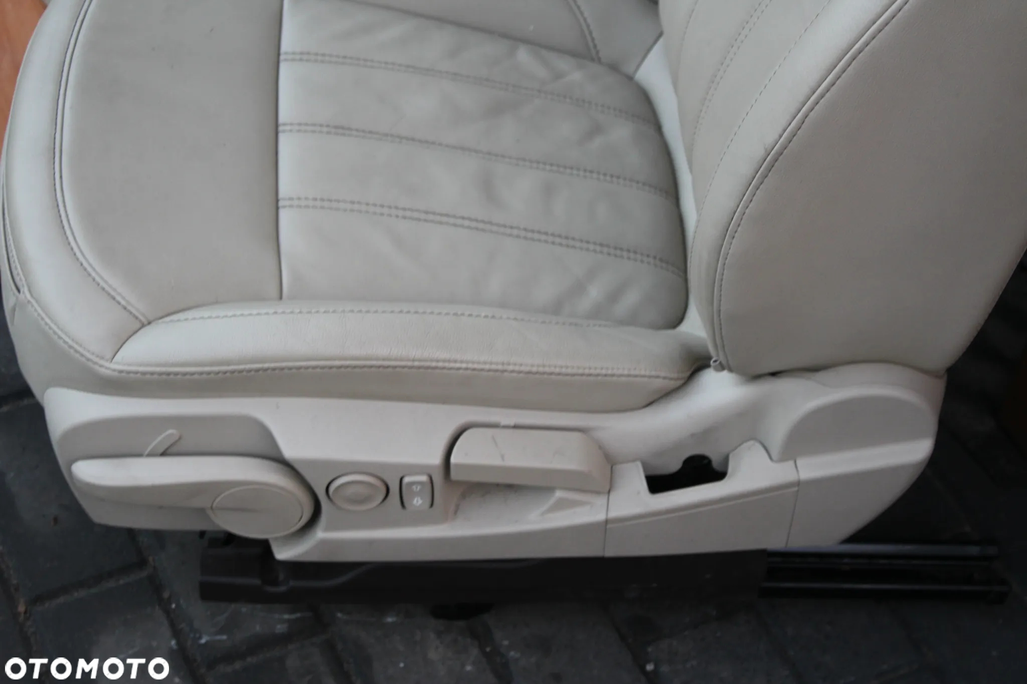 FOTELE KANAPA BOCZKI JASNE ŻÓŁTE SKÓRA GRZANE OPEL INSIGNIA A HATCHBACK SEDAN KOMBI - 5