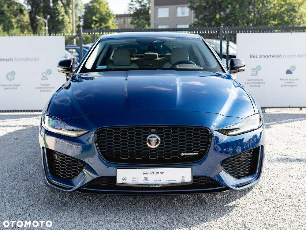 Jaguar XE 2.0 P250 R-Dynamic Black - 8