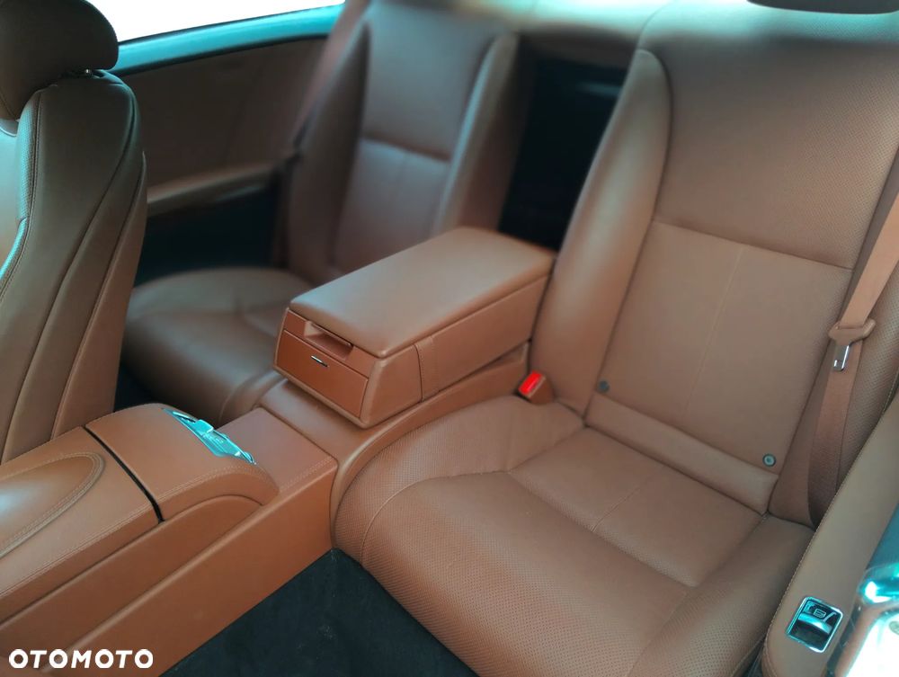 Mercedes-Benz CL 500 4-Matic - 16