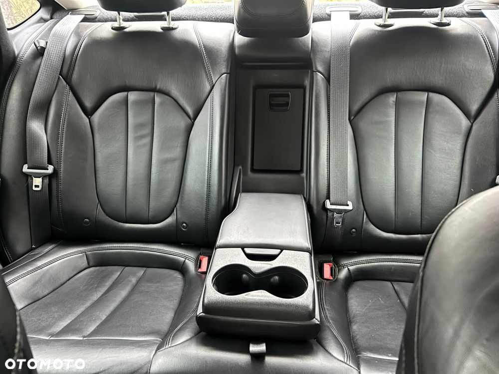 Chrysler 200 - 31