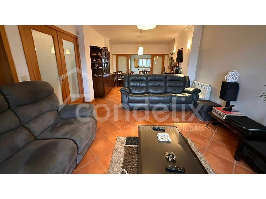 Moradia T4+1 em Canidelo com vistas rio - Grande imagem: 3/44