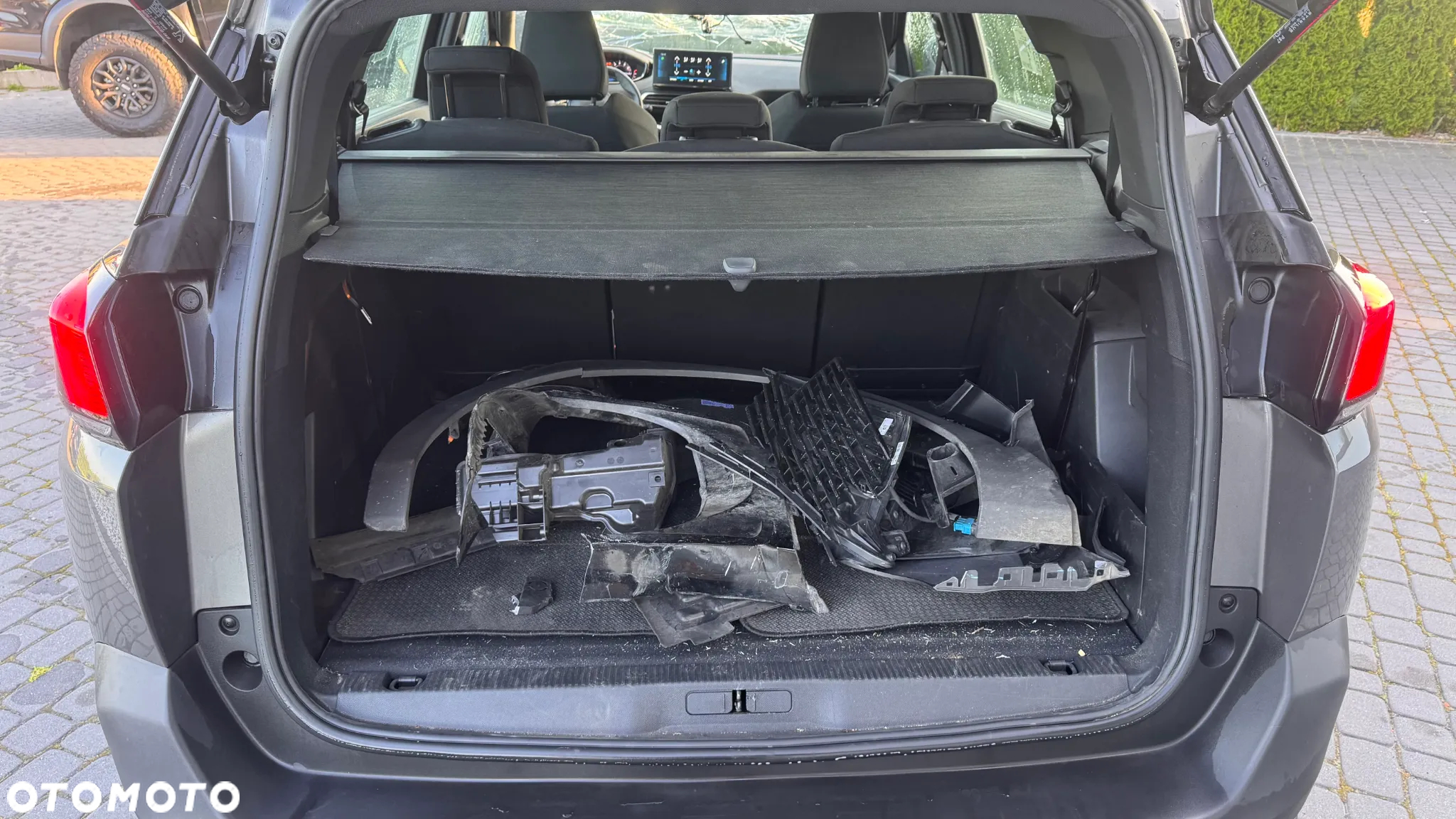 Peugeot 5008 1.2 PureTech Active S&S - 17