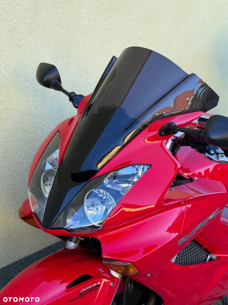 Honda VFR - 27
