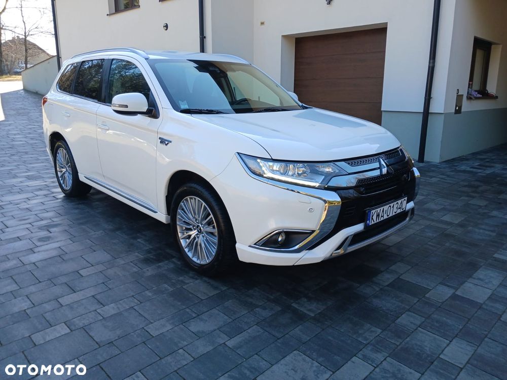 Mitsubishi Outlander 2.4 4WD Diamant+ - 12