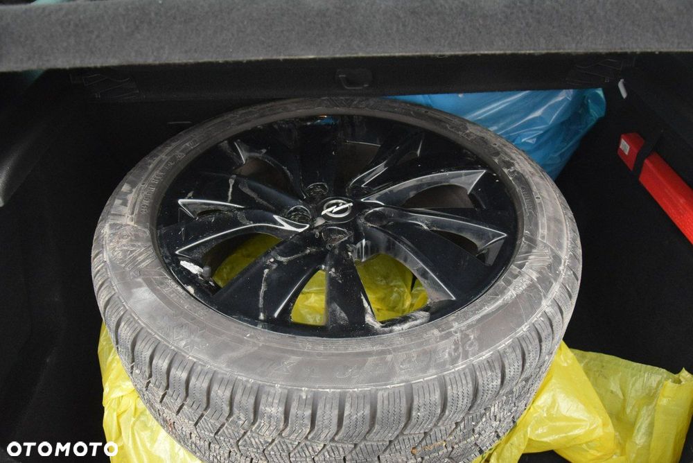 Opel Astra 1.4 T Sport - 22