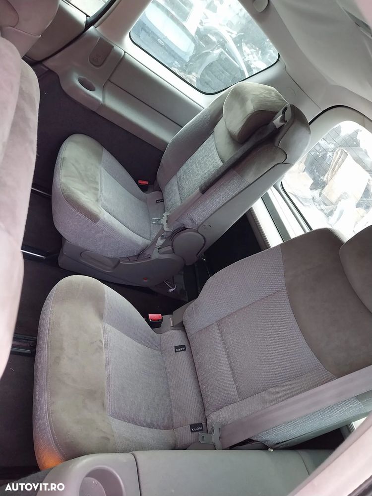 DEZMEMBREZ RENAULT ESPACE LUNG , MOTOR 2.2 DCI - 9
