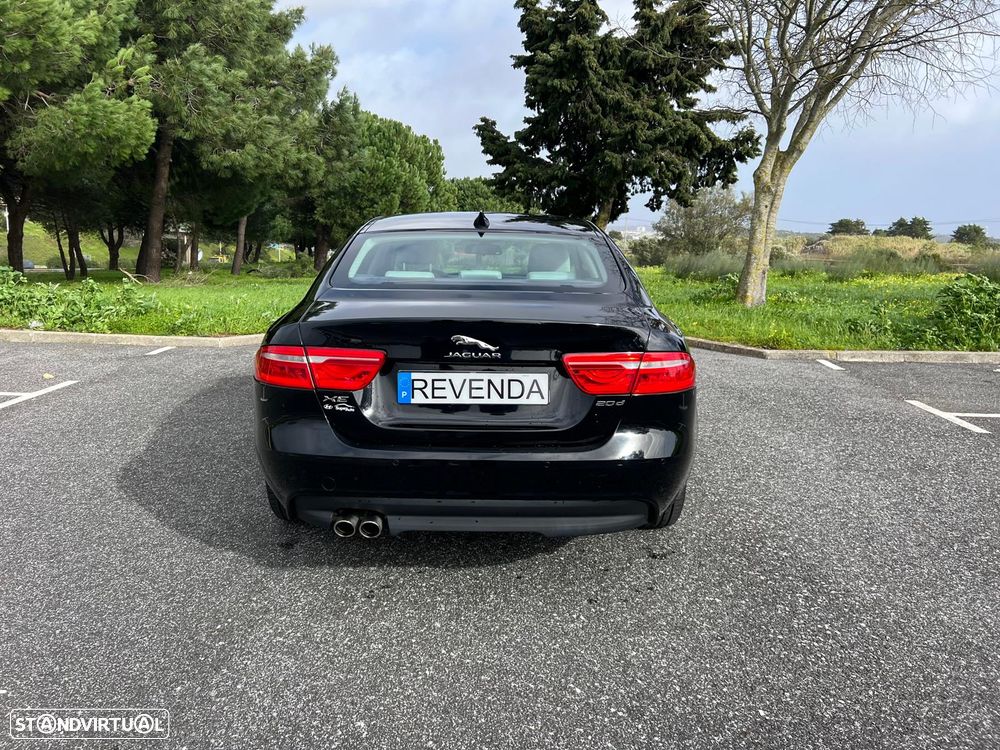 Jaguar XE 2.0 D Prestige AWD Aut. - 17