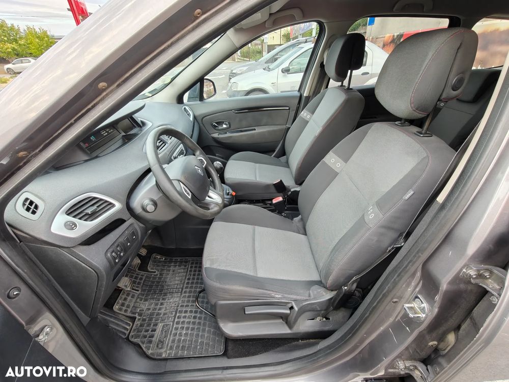 Renault Grand Scenic 1.6 dCi Stop&Start Energy Privilege - 13