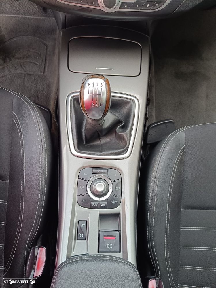 Renault Laguna Break dCi 110 FAP Dynamique - 12