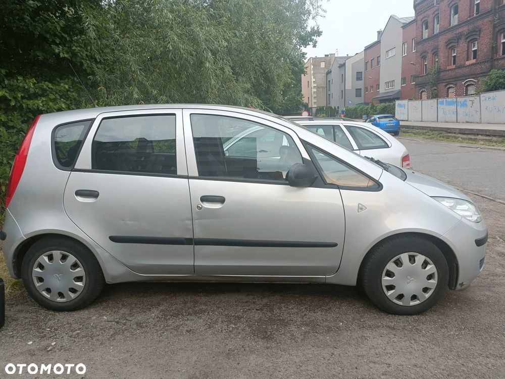 Mitsubishi Colt - 2