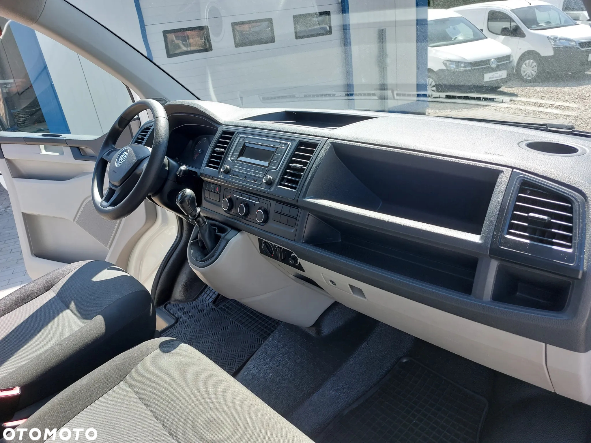 Volkswagen Transporter T6 TDI L2H1 - 25