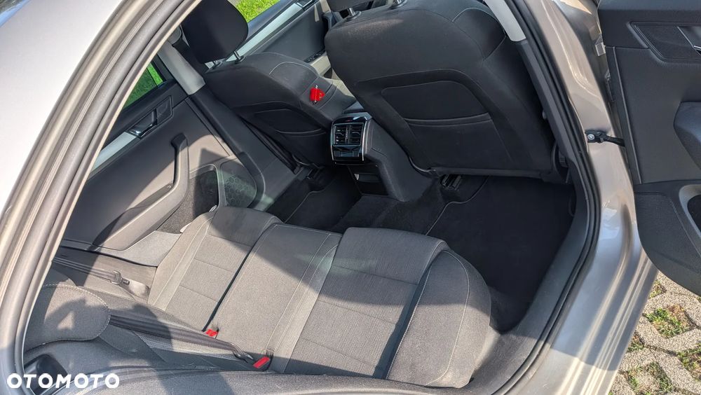 Skoda Superb 1.4 TSI ACT Ambition - 15