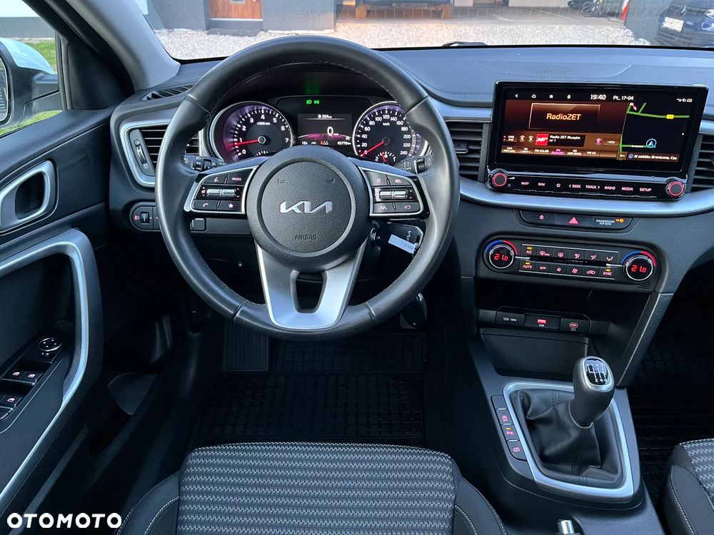 Kia Ceed 1.5 T-GDI M - 9