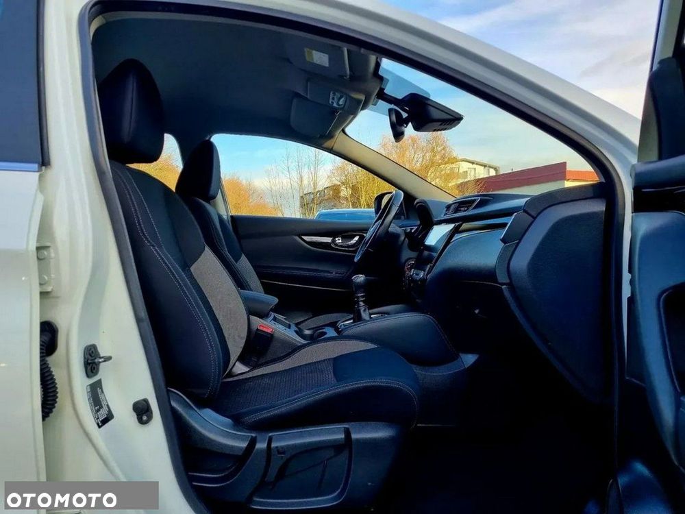 Nissan Qashqai 1.2 DIG-T Visia - 11