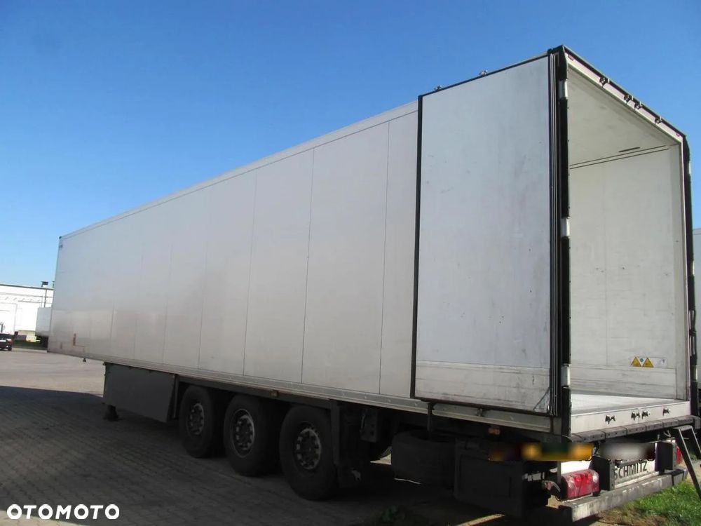 Schmitz Cargobull SKO 24 35t - 2