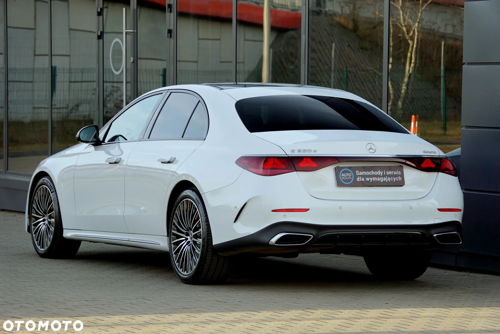 Mercedes-Benz Klasa E 220 d 4Matic 9G-TRONIC Edition AMG Line - 8