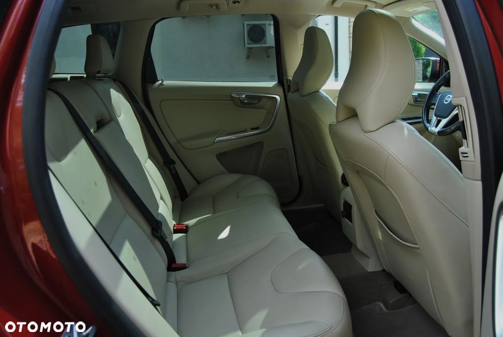 Volvo XC 60 T6 AWD Summum - 8