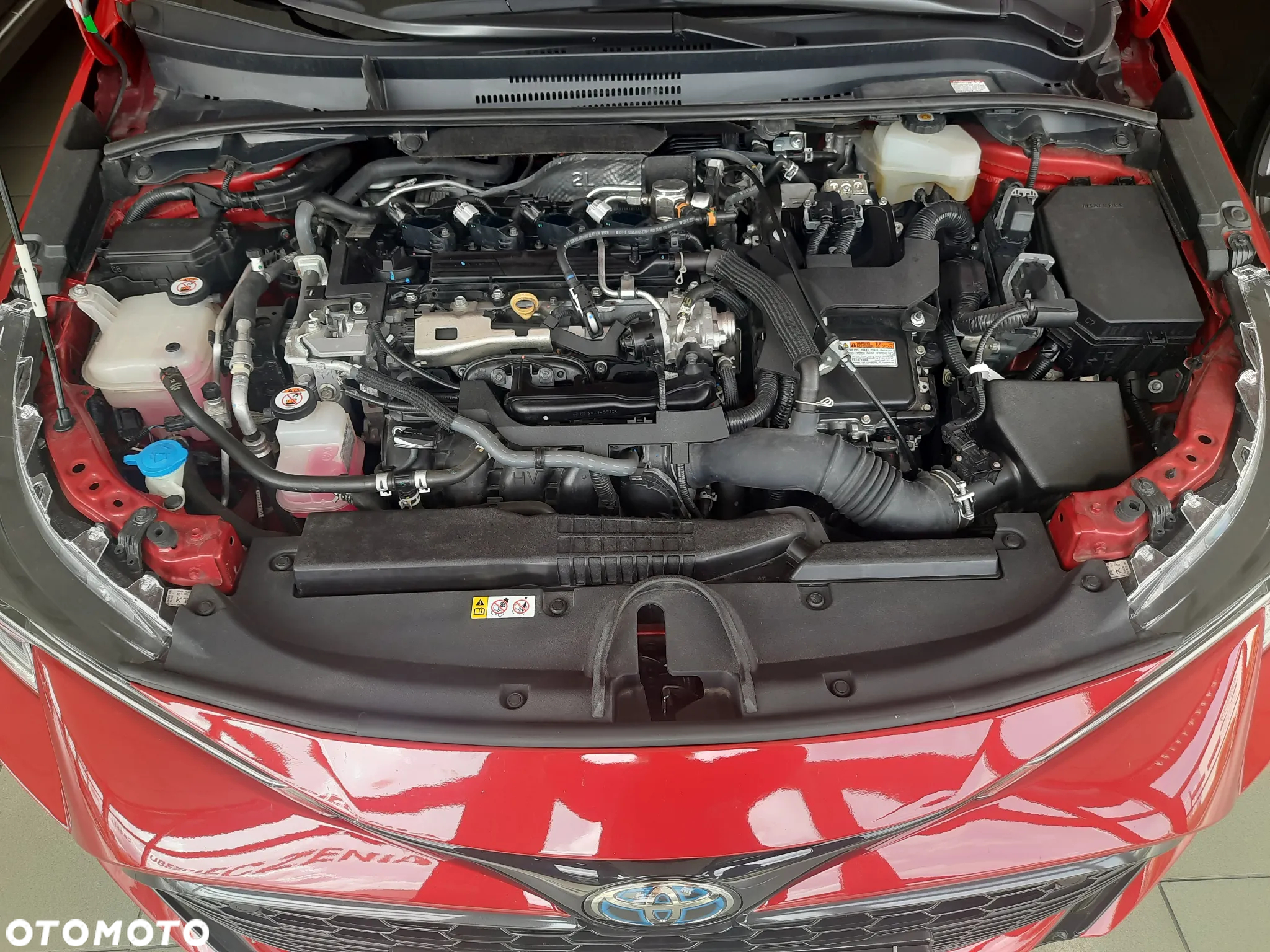 Toyota Corolla 2.0 Hybrid Touring Sports Team Deutschland - 21