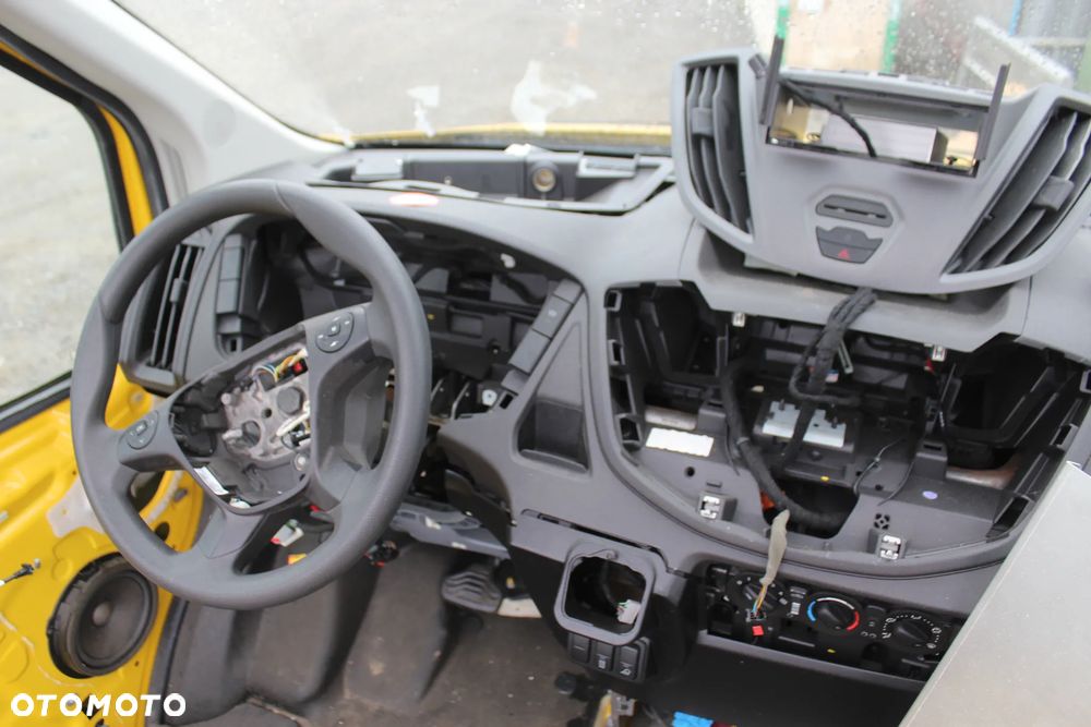 Ford Transit - 16