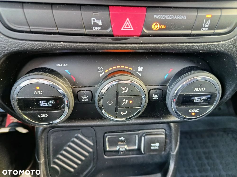 Jeep Renegade 1.4 MultiAir Limited FWD S&S - 7