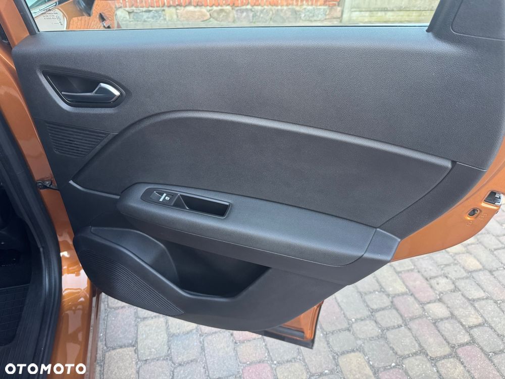 Renault Captur 1.3 TCe mHEV Intens EDC - 18