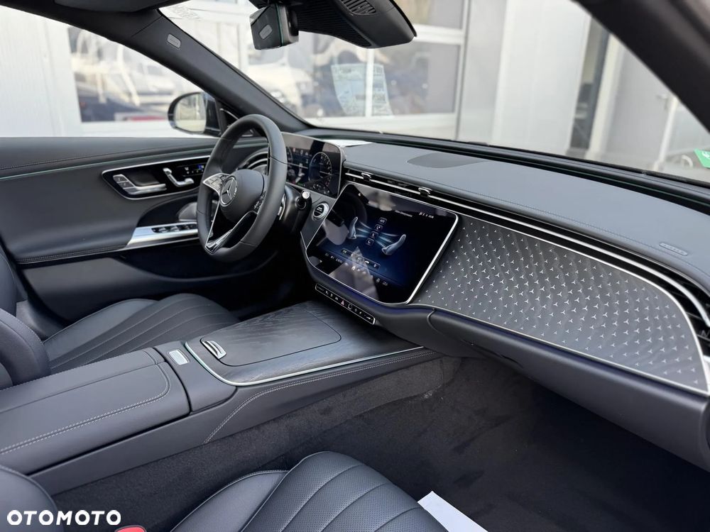 Mercedes-Benz Klasa E 300 de 4-Matic Exclusive - 18
