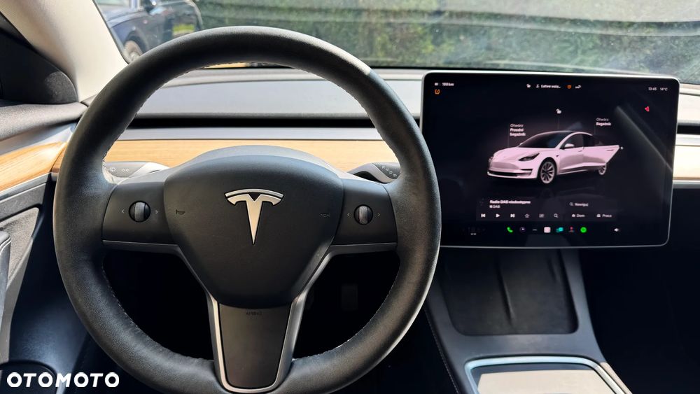 Tesla Model 3 Standard Reichweite Plus Hinterradantrieb - 21
