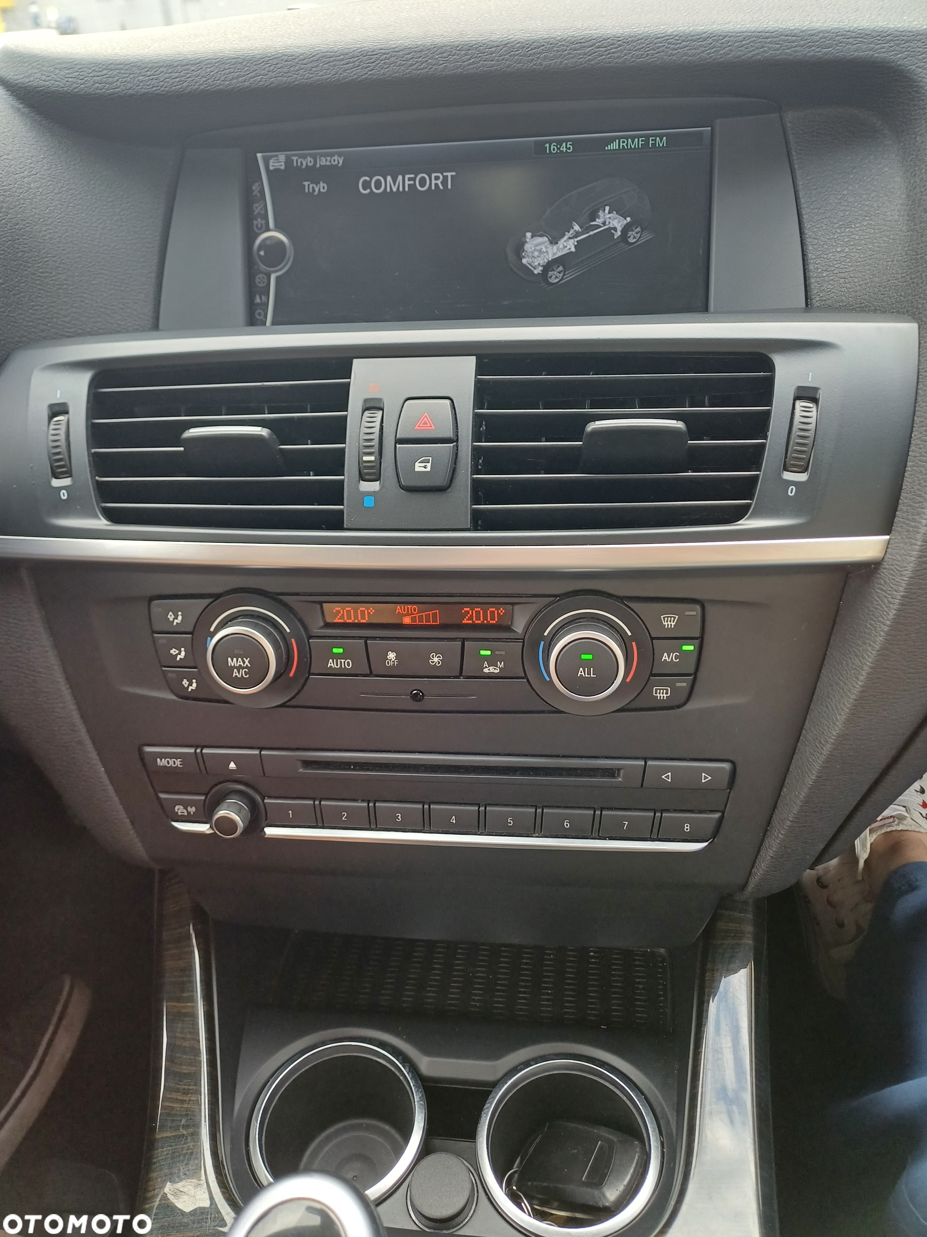 BMW X3 sDrive18d - 14