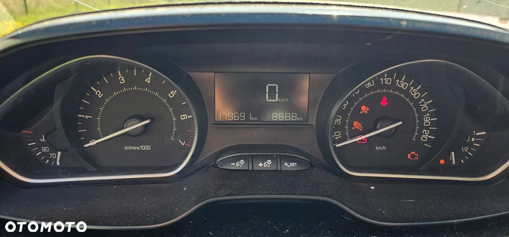 Peugeot 208 EPYD Lift wszystkie części potrzebujesz czegoś dzwoń cena silnika - 33