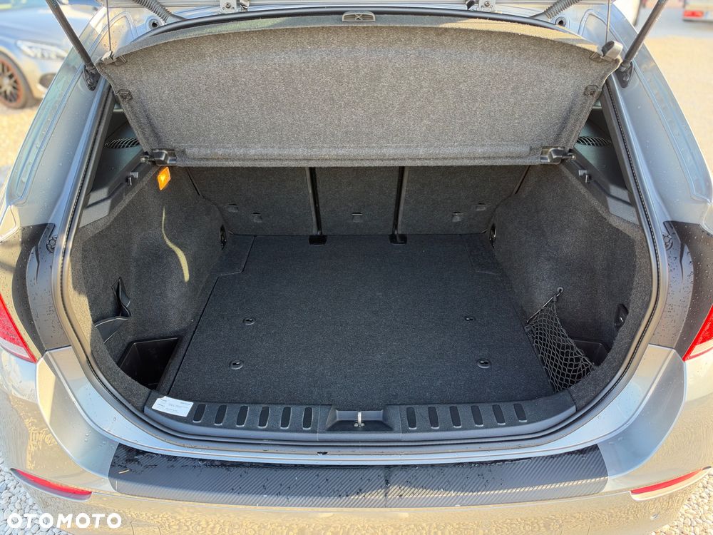 BMW X1 xDrive20i - 17