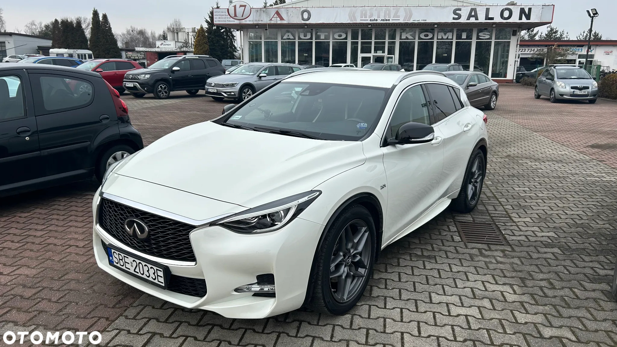 Infiniti Q30 2.0t Sport AWD 7DCT - 9