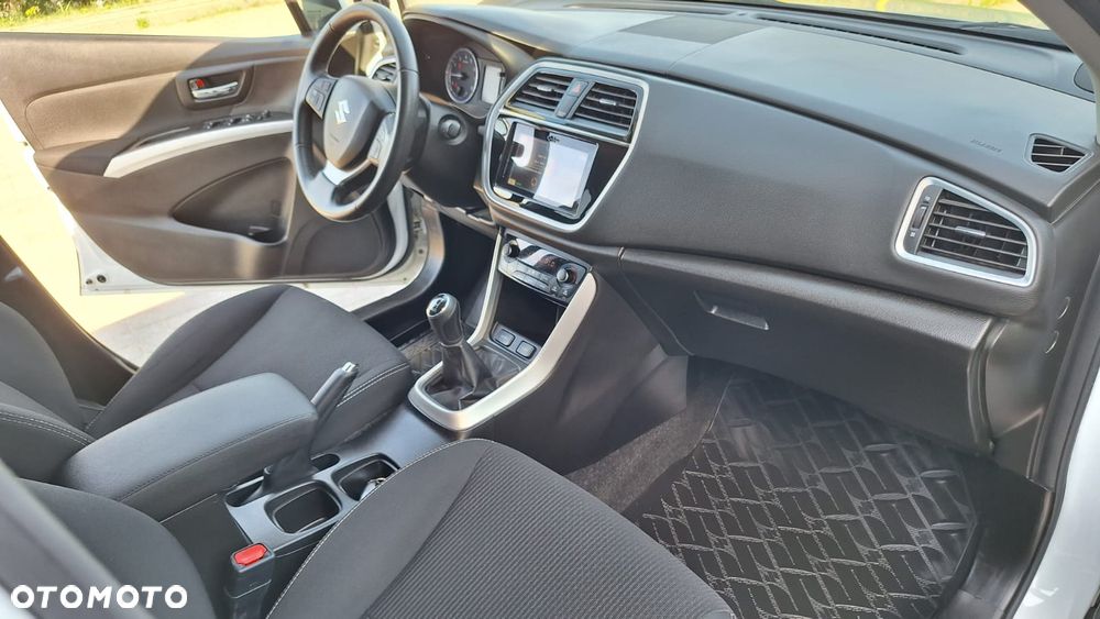 Suzuki SX4 - 21
