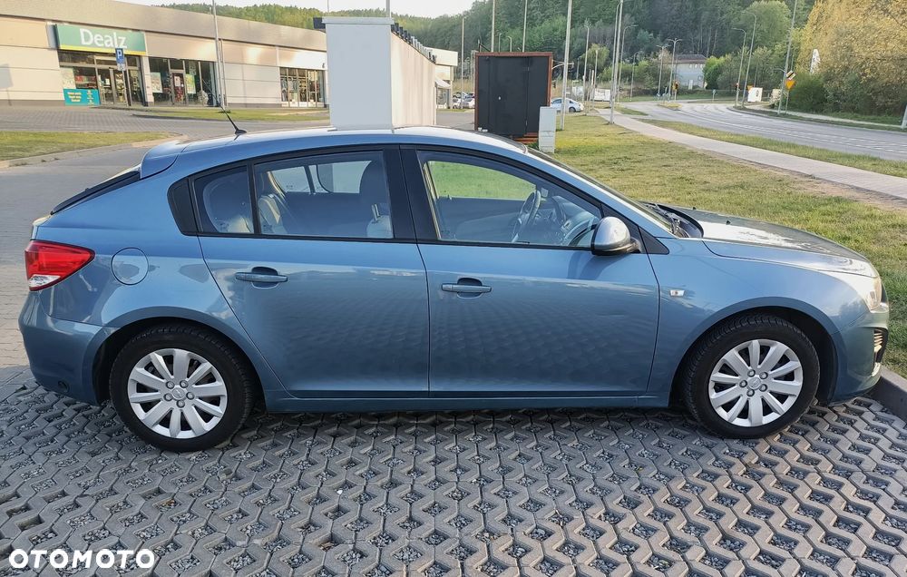 Chevrolet Cruze 1.8 LS+ - 6