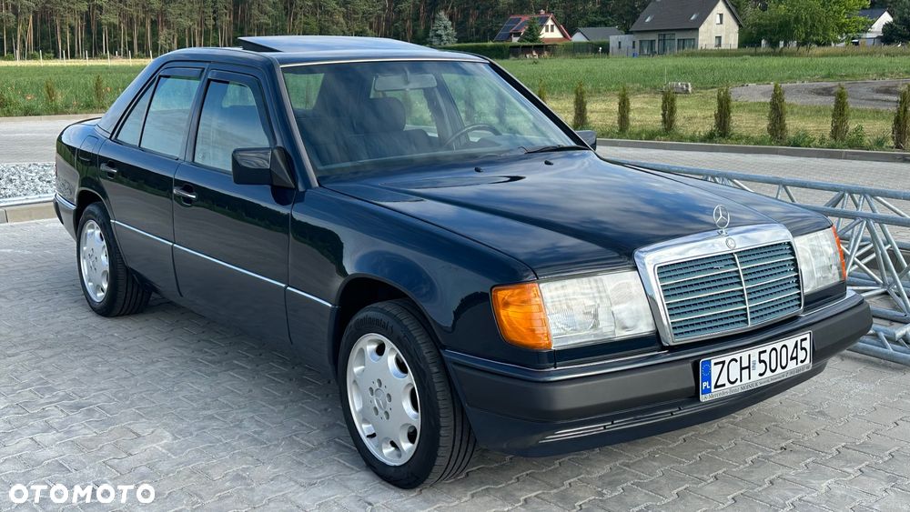 Mercedes-Benz W124 (1984-1993) - 38