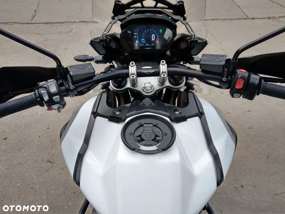 Triumph Tiger - 7