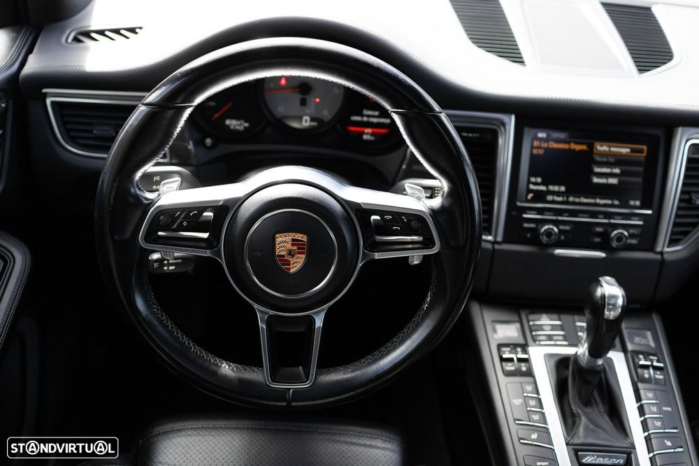 Porsche Macan - 10