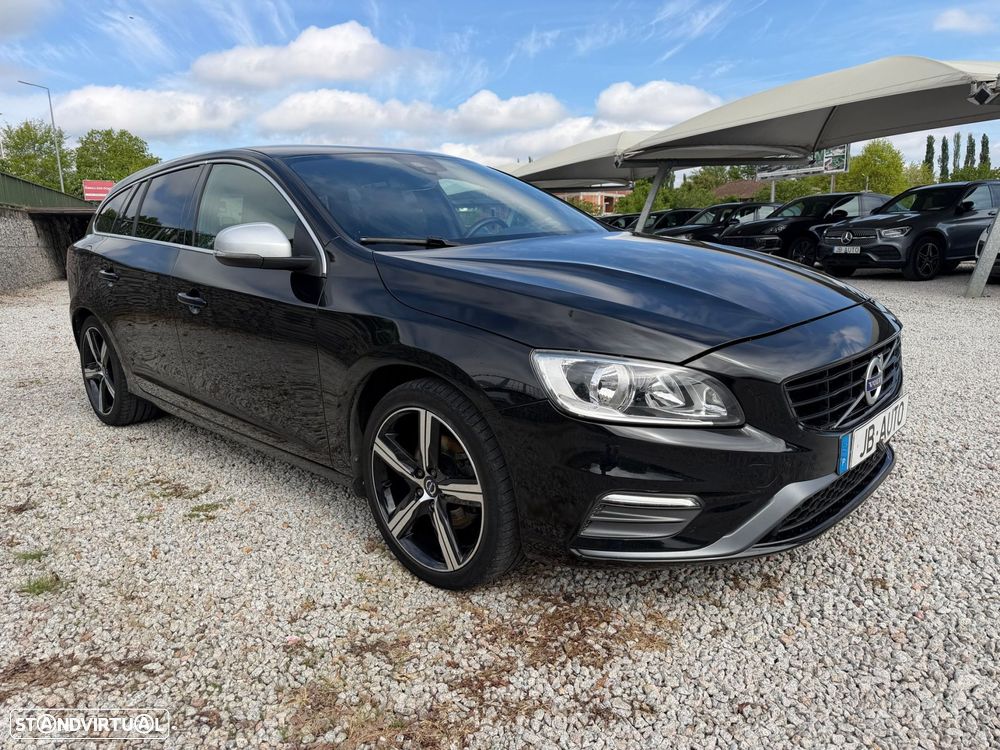 Volvo V60 2.0 D3 R-Design - 3